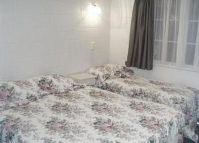 фото отеля Browns Bay Olive Tree Motel & Apartment