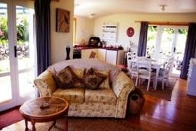 фото отеля Nightingale Falls Farm Stay Retreat