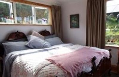 фото отеля Nightingale Falls Farm Stay Retreat