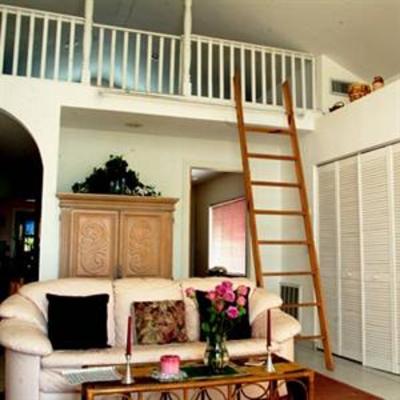 фото отеля Sunshine Beach House