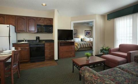 фото отеля Homewood Suites by Hilton Kansas City Airport