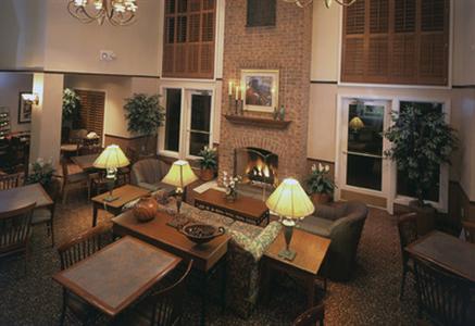 фото отеля Homewood Suites by Hilton Kansas City Airport