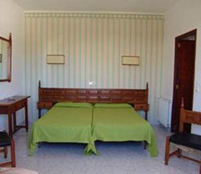 фото отеля Hostal Don Carlos Paguera Calvia
