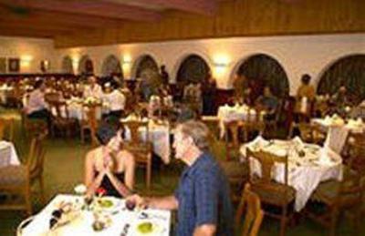 фото отеля Hunters Rest Hotel