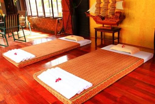 фото отеля The Royal Palm Beach Front Hotel Phuket