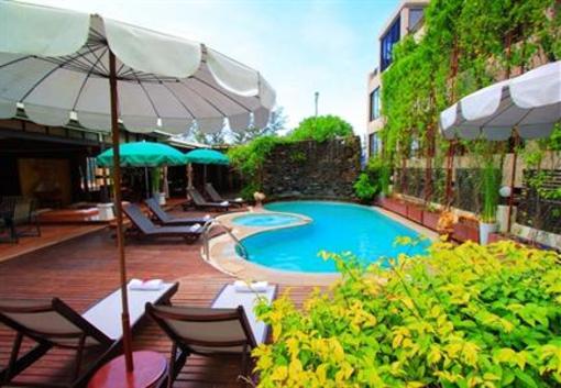 фото отеля The Royal Palm Beach Front Hotel Phuket