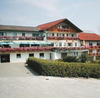фото отеля Landgasthof Zum Eibenwald
