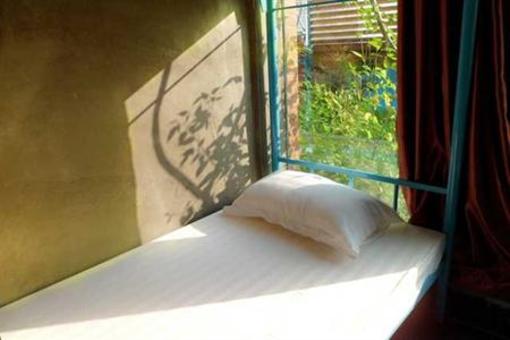 фото отеля Guangzhou Urban Jungle Youth Hostel