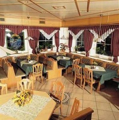 фото отеля Landhotel Goldener Stern