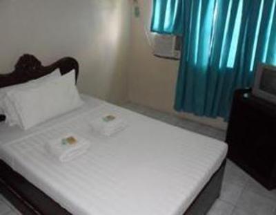фото отеля Camsur Tourist Inn