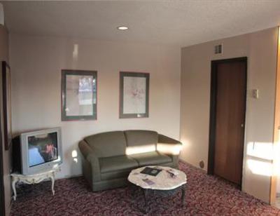 фото отеля Val U Stay Inn & Suites