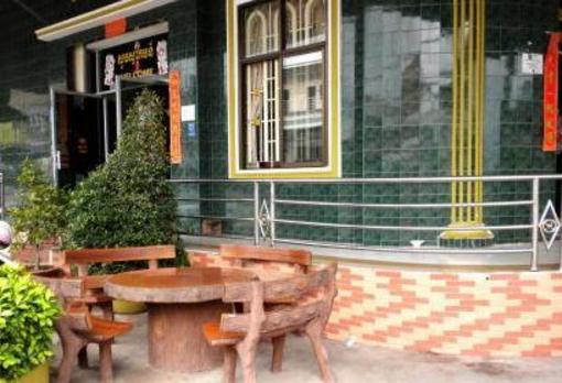 фото отеля Good Day Guesthouse