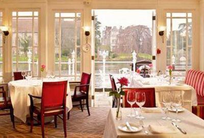 фото отеля Macdonald Compleat Angler