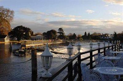 фото отеля Macdonald Compleat Angler