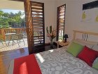 фото отеля Tropicana Lagoon Beach Apartments Port Vila