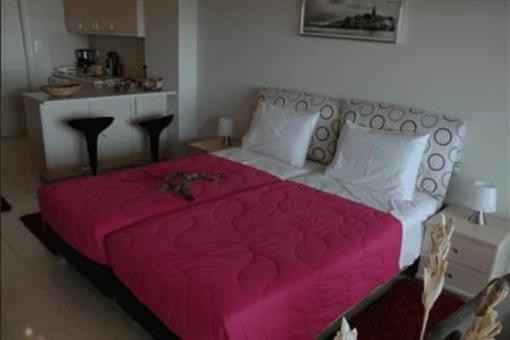 фото отеля Thea Apartments Karystos