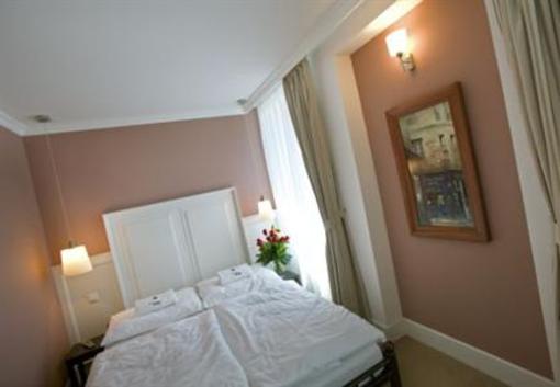 фото отеля Pension Eden Zeliezovce