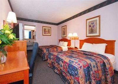 фото отеля Quality Inn & Suites Athens (Texas)