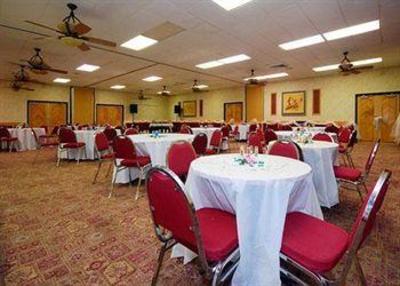 фото отеля Quality Inn & Suites Athens (Texas)