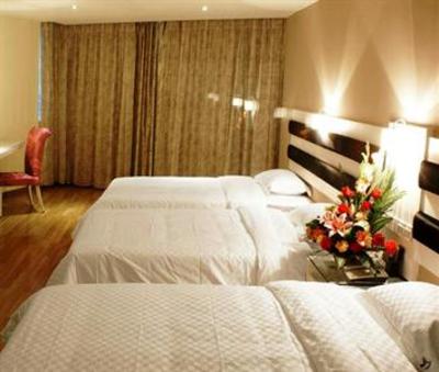 фото отеля Yijing Hotel Wuzhou