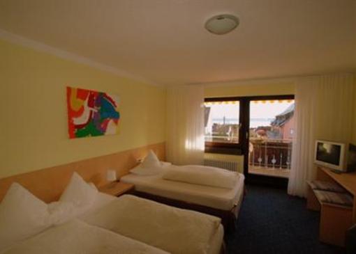 фото отеля Hotel Zum Weinberg Hagnau am Bodensee