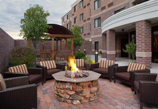 фото отеля Courtyard Hotel Columbia (Missouri)