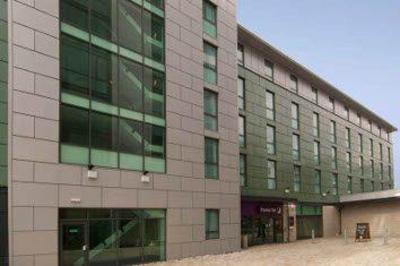 фото отеля Premier Inn Barnsley Central M1 J37