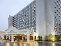 Doubletree St. Louis at Westport