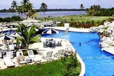 фото отеля Amatique Bay Resort & Marina