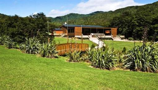 фото отеля Tangiaro Kiwi Retreat Coromandel