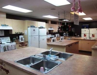 фото отеля SameSun Backpackers Lodge Kelowna