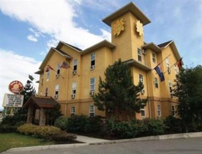 фото отеля SameSun Backpackers Lodge Kelowna
