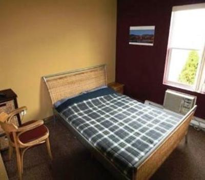 фото отеля SameSun Backpackers Lodge Kelowna