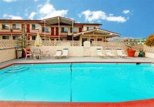 фото отеля Econo Lodge Wenatchee