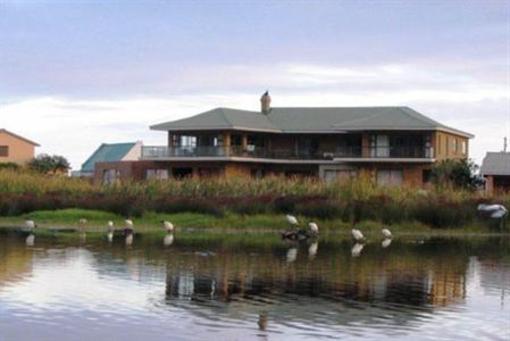 фото отеля Aandkoor Betty's Bay Guesthouse
