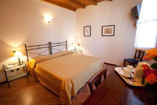 фото отеля Agriturismo Santa Maria Bressanoro