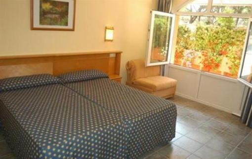 фото отеля Hostal El Jardin