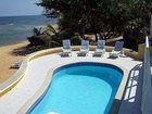 фото отеля Paradise Idle Hours Beachfront Villa - Runaway Bay