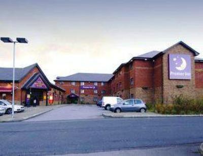 фото отеля Premier Inn Hyde