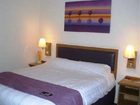 фото отеля Premier Inn Hyde