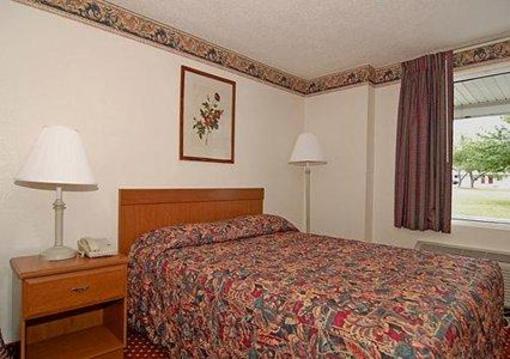 фото отеля Econo Lodge South Petersburg