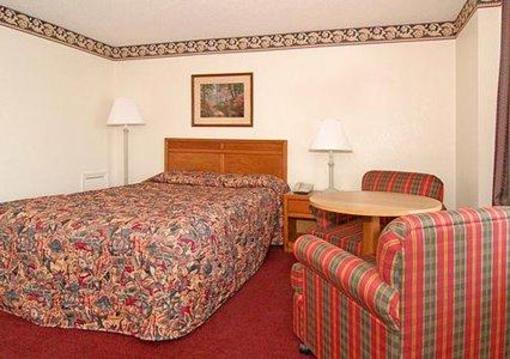 фото отеля Econo Lodge South Petersburg