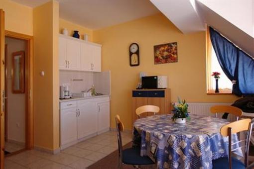 фото отеля Arkad Apartman