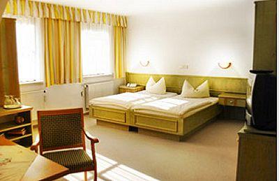 фото отеля Waldhotel Mellestollen Saalfeld