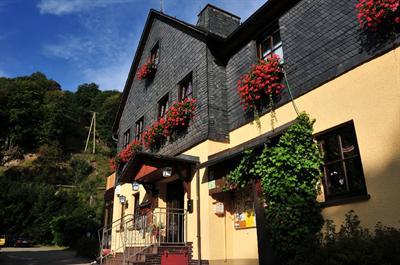 фото отеля Waldhotel Mellestollen Saalfeld