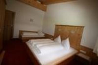 фото отеля Alpenheim Lina Apartment Langenfeld