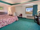 фото отеля Travelers Inn Midwest City