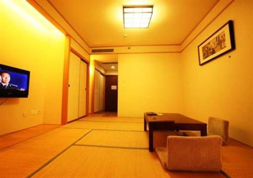 фото отеля Discoveryland Holiday Hotel