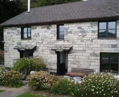 фото отеля Bamham Farm Cottages