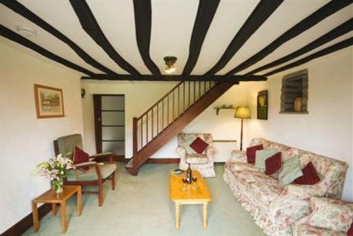 фото отеля Bamham Farm Cottages
